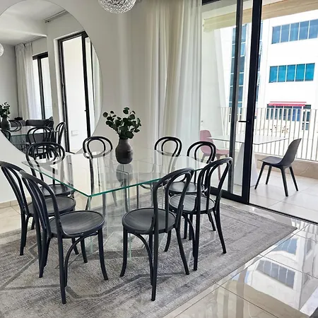Wealthystays Downtown Premium Appartement Nicosie