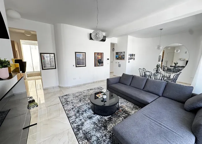 Wealthystays Premium Apartament Nikozja