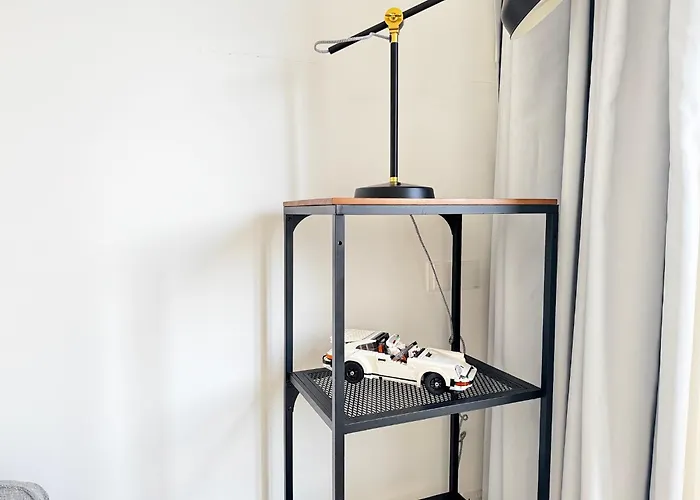 アパート Wealthystays Premium ニコシア