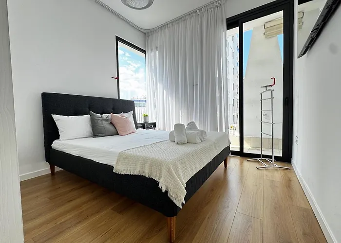 Wealthystays Premium Apartament *