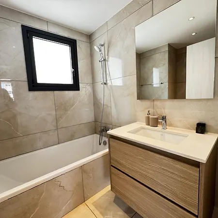 Apartment Wealthystays Premium Nicosia